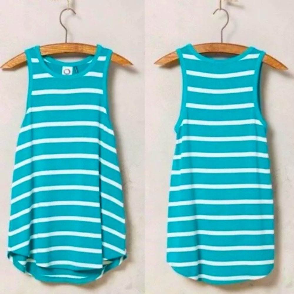 EUC Anthropologie Akemi and Kin Top Size Medium